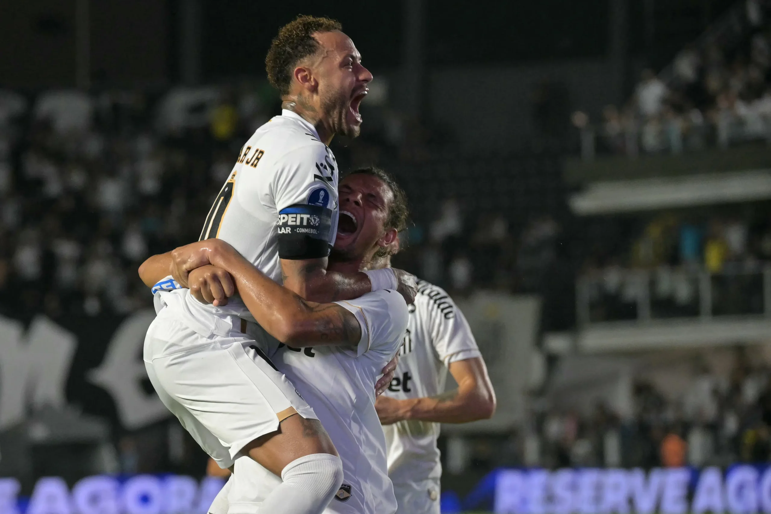Neymar revela incômodo com postura do Santos, cobra mudança de atitude e exige: ‘Tem que vibrar junto como em Copa do Mundo’