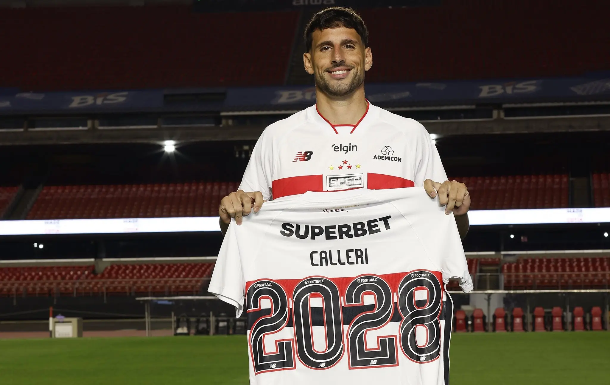 Calleri crava permanência no São Paulo: ídolo argentino renova contrato até 2028 com opção de estender até 2029