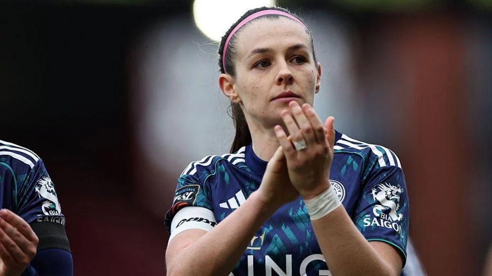 Sam Tierney: A Capitã do Leicester City que Recusou o Êxodo e Lidera a Reconstrução na Women’s Super League