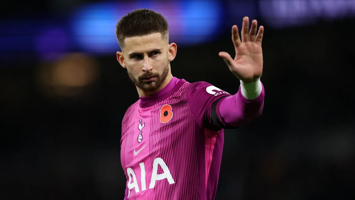 Tottenham e Juventus chegam a acordo por Guillermo Vicario, e goleiro italiano ruma à Itália em negócio de empréstimo com opção de compra