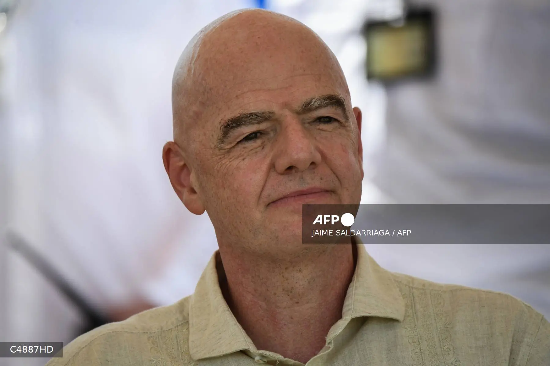 Federação Escocesa retira apoio a Gianni Infantino e acende alerta na reeleição da Fifa por críticas à transparência