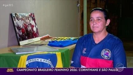 Cidinha, ex-Seleção e campeã brasileira pelo São Paulo em 1997, hoje trabalha em supermercado em Campo Grande e torce pelo bicampeonato contra o Corinthians