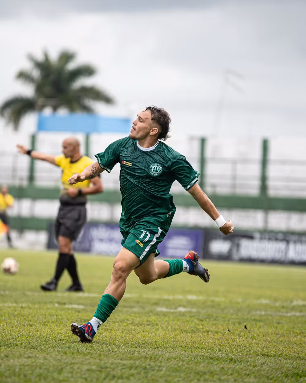 Galeguinho no Sergipe confirmado como 12º reforço para 2027, atacante de 24 anos com passagens por Dorense, Atlético Alagoinhas, Atlético-PB e ACP, foco em acesso na Série D