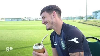 Coritiba sem Lavega no Maracanã, Fernando Seabra decide entre Fabinho e Paulo Roberto para fechar o setor ofensivo diante do Fluminense pela 29ª rodada