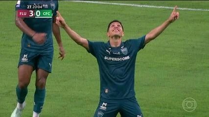 Seabra admite queda do Coritiba e liga alerta com alto número de gols sofridos