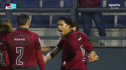 Análise: Cruzeiro escancara descontrole defensivo e oscilação perigosa na briga pela Libertadores