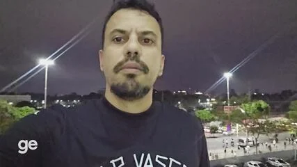 Meia do Boca Juniors publica montagem rasgando escudo do Vasco em resposta a Thiago Mendes
