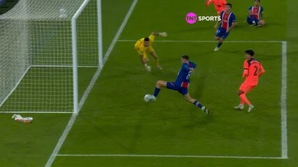 Drama no PSG: Kvaratskhelia rompe ligamento cruzado do joelho e passará por cirurgia