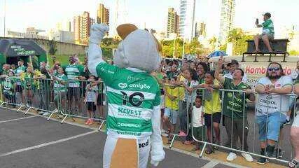Campeão da Série C, Maringá celebra título inédito em trio elétrico com torcedores; assista