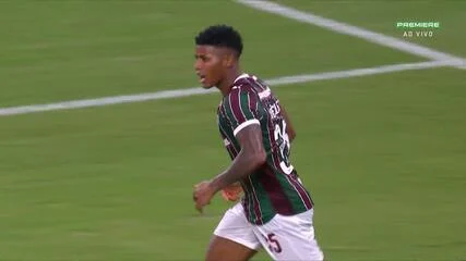 Análise: Fluminense flerta com a derrota, mas vence no sufoco e respira na briga pelo G-4