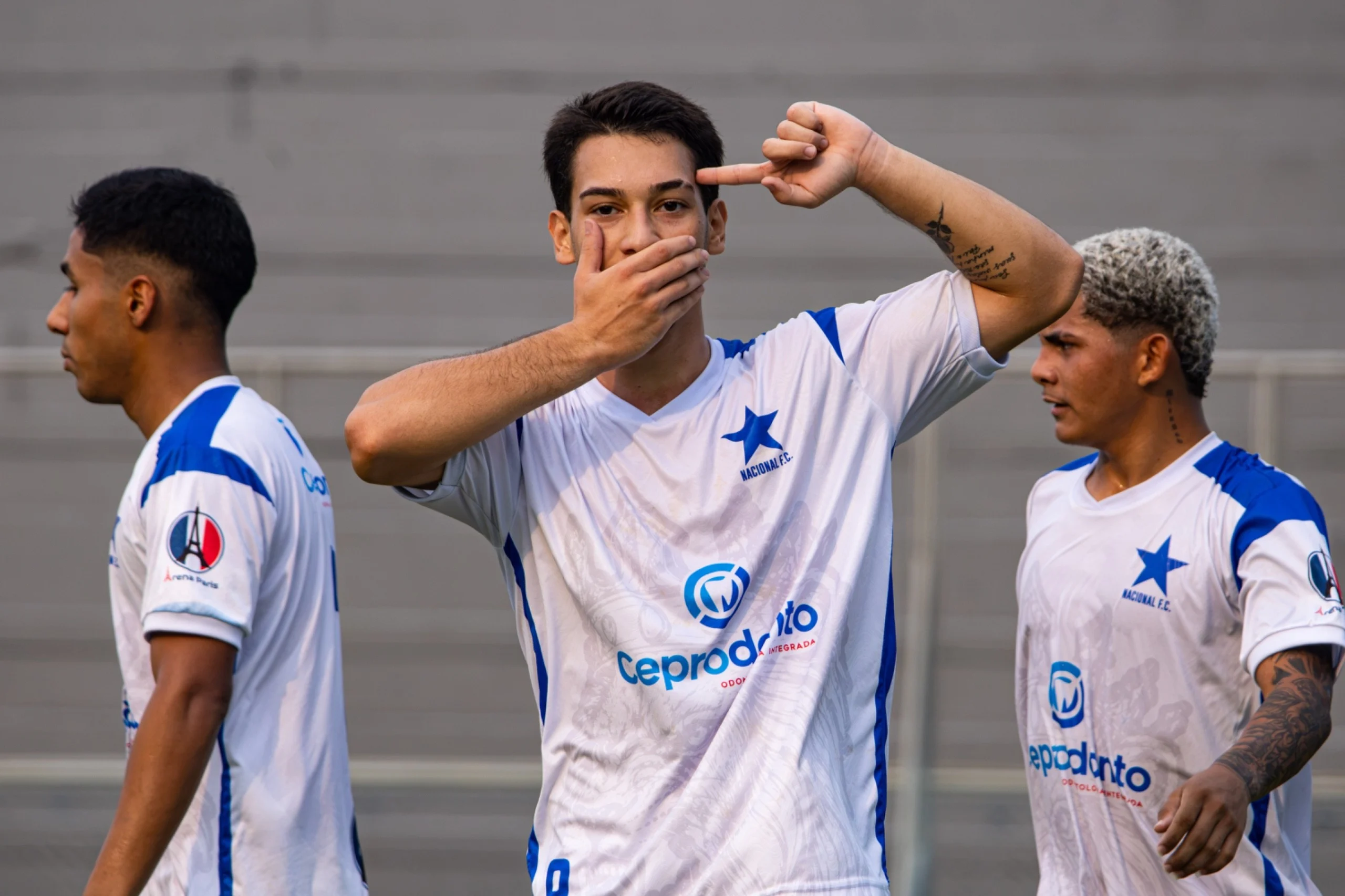 Barezinho Sub-18: Nacional-AM goleia o Tarumã por 6 a 0 e lidera o campeonato